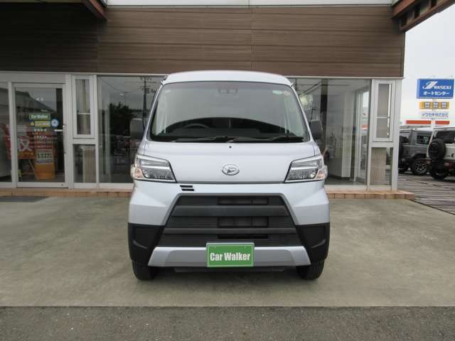 Daihatsu Hijet Cargo 2