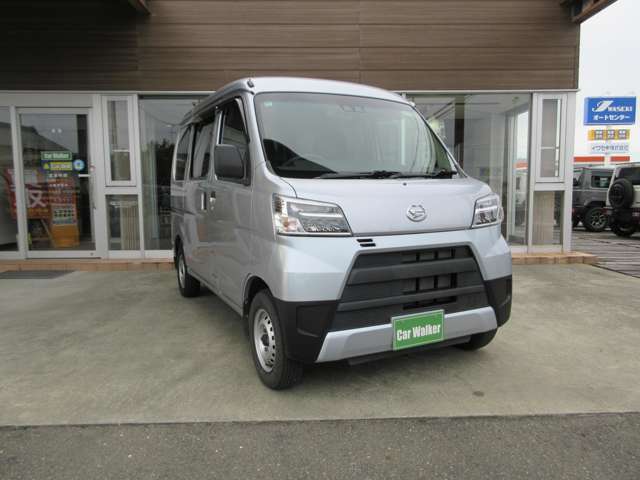 Daihatsu Hijet Cargo 3