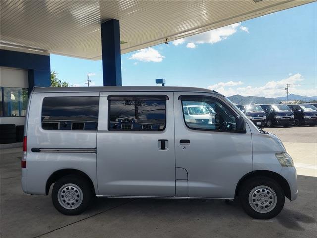 Toyota Town Ace Van 4