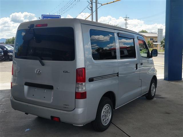 Toyota Town Ace Van 5