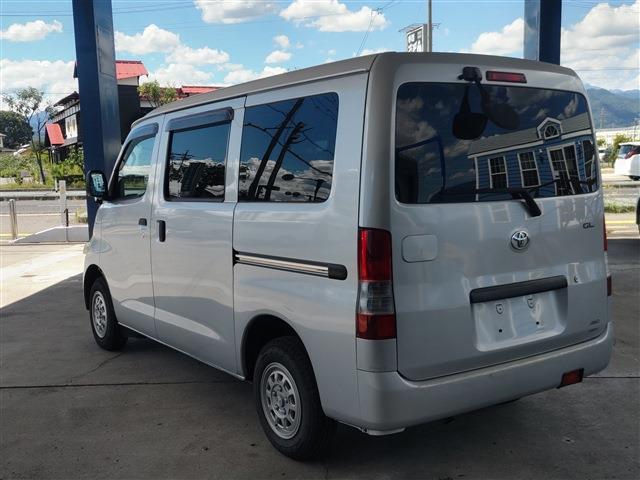 Toyota Town Ace Van 7