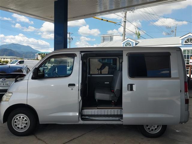 Toyota Town Ace Van 9