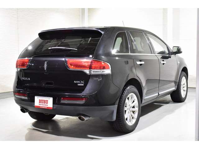 Lincoln MKX 3