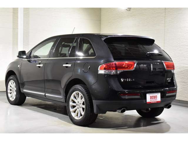 Lincoln MKX 9