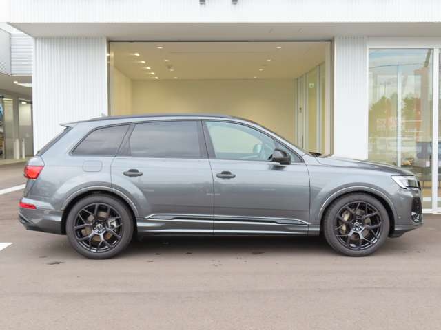 Audi Q7 9