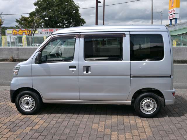 Daihatsu Hijet Cargo 11