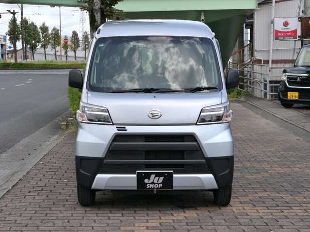 Daihatsu Hijet Cargo 5