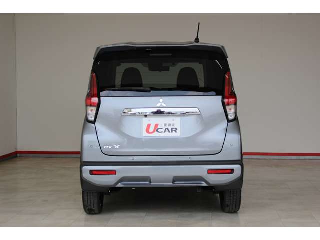 Mitsubishi eK X 6