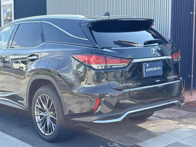 Lexus RX 9