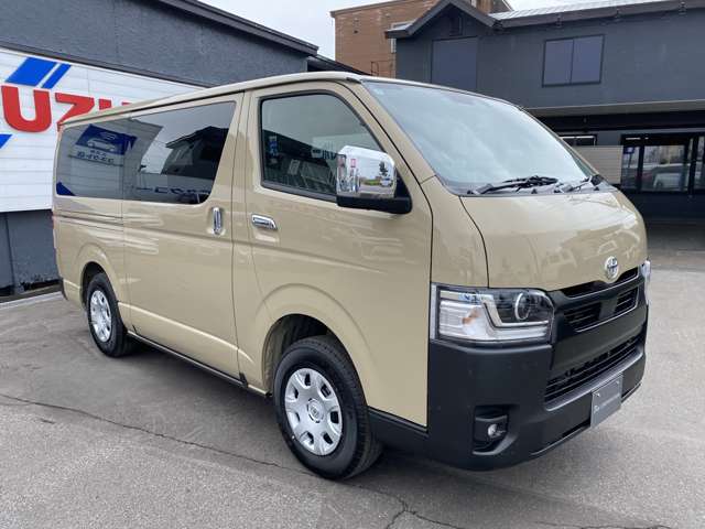 Toyota Hiace Van 2