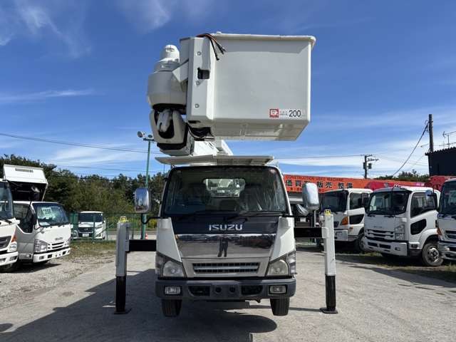Isuzu Elf 5