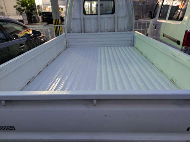 Mazda Bongo Truck 8