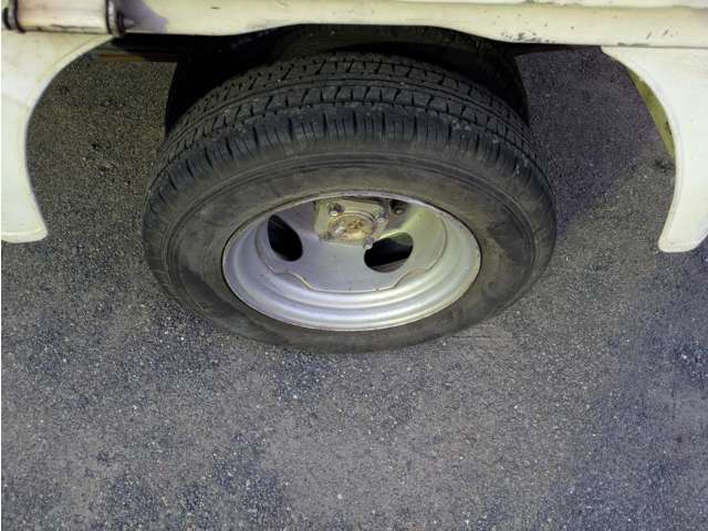 Mazda Bongo Truck 10