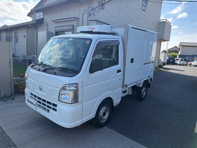 Nissan NT100 Clipper 3