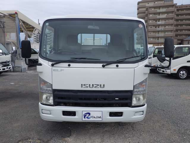 Isuzu Elf 4