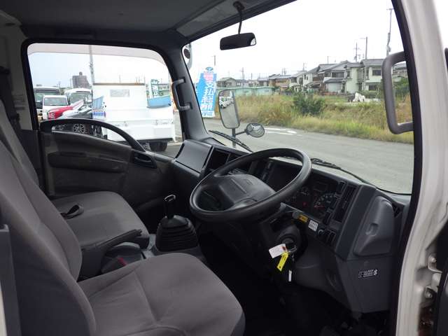 Isuzu Elf 9