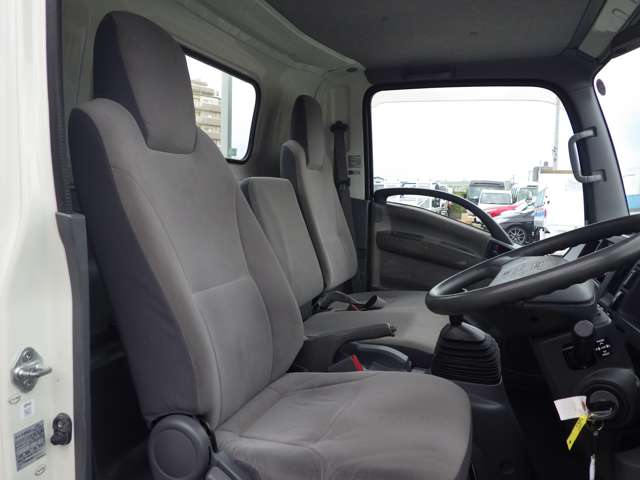 Isuzu Elf 10