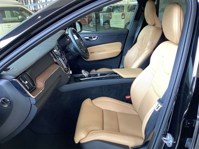 Volvo XC60 11