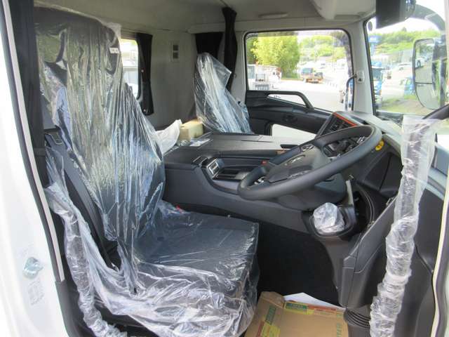 Mitsubishi Fuso Super Great 8