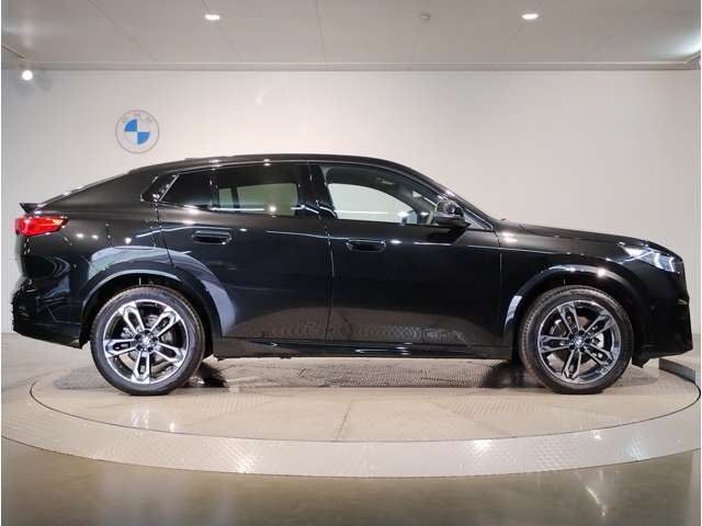 BMW X2 7