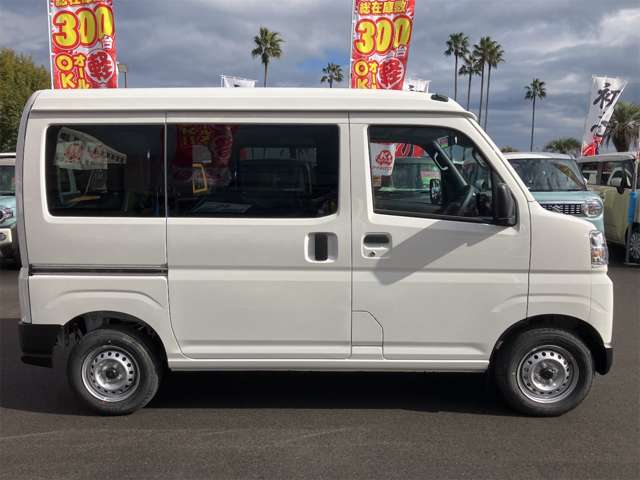 Daihatsu Hijet Cargo 11