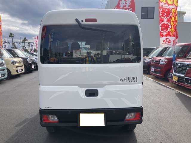 Daihatsu Hijet Cargo 9