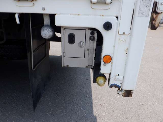 Mitsubishi Fuso Fighter 9