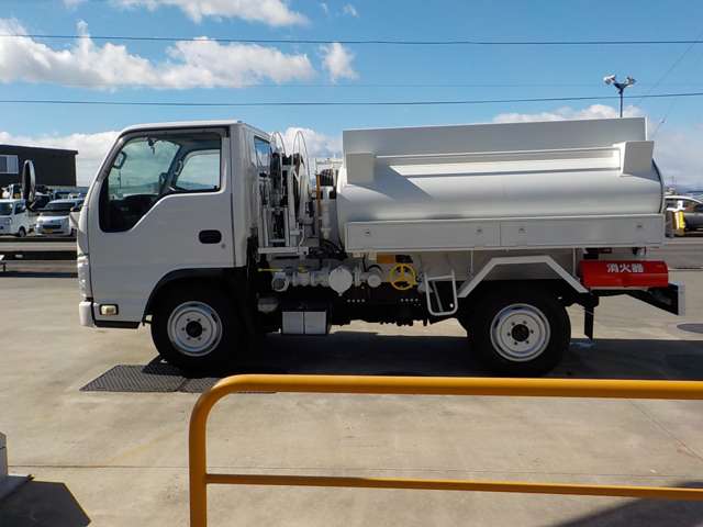 Isuzu Elf 2