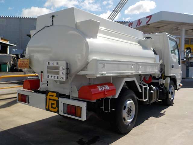 Isuzu Elf 5