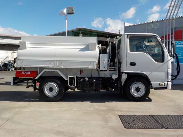 Isuzu Elf 6