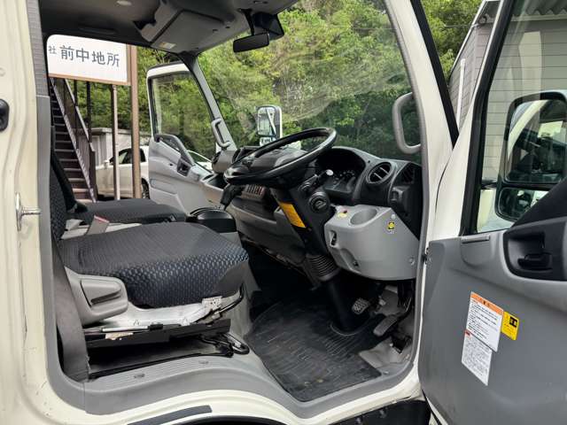 Hino Dutro 2