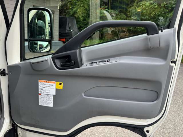 Hino Dutro 3