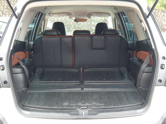 Subaru Exiga Crossover7 10