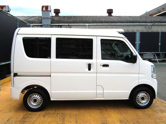 Mitsubishi Minicab Van 5