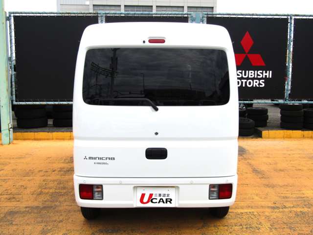 Mitsubishi Minicab Van 7