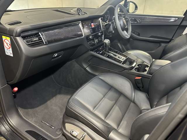 Porsche Macan 5