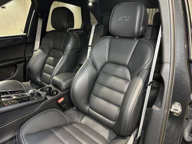 Porsche Macan 6