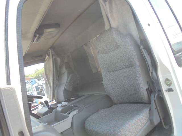 Isuzu Giga 4