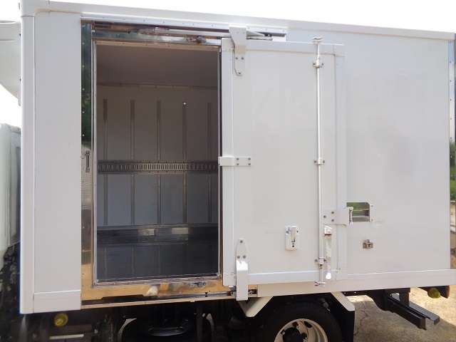 Mitsubishi Fuso Canter 7