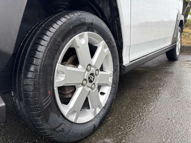 Daihatsu Taft 8