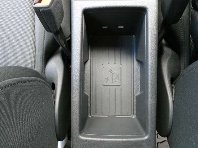 Audi Q2 12