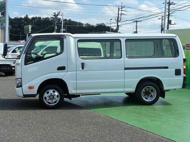 Toyota Dyna Route Van 2
