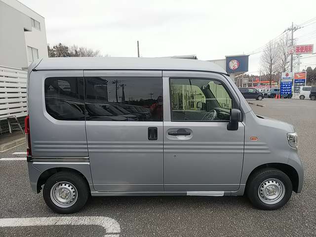 Honda N-VAN 8