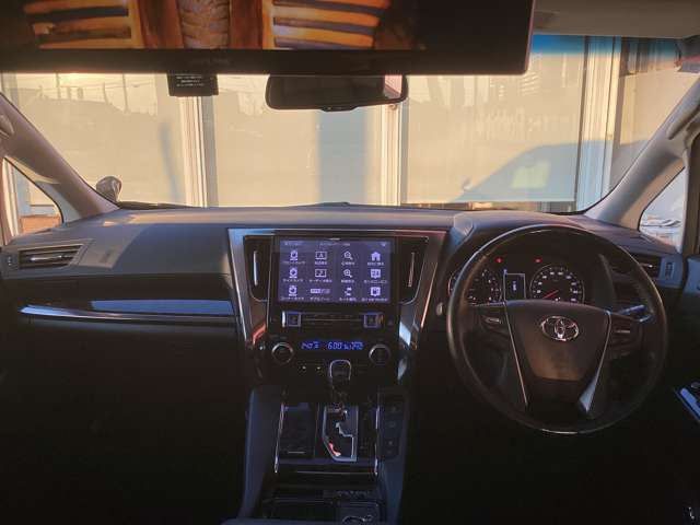 Toyota Alphard 11