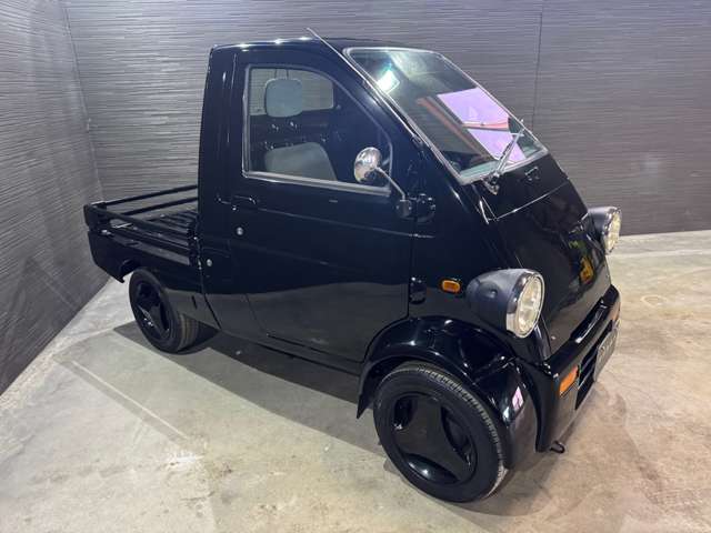 Daihatsu Midget II 6
