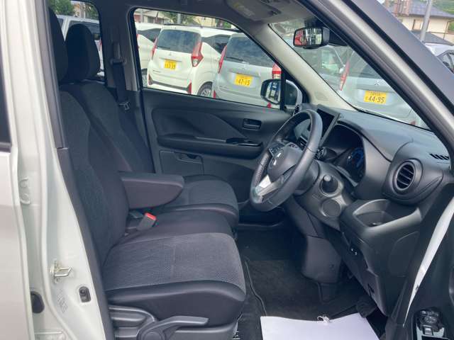 Mitsubishi eK X 6