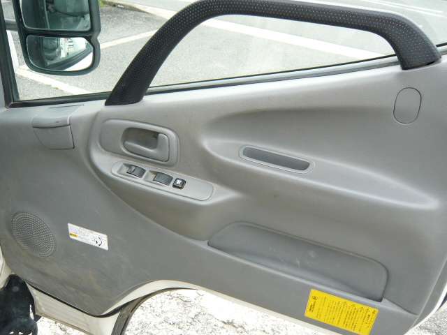 Hino Dutro 12