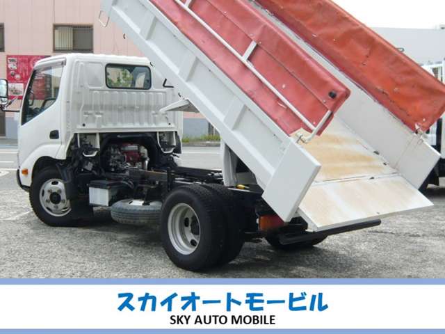 Hino Dutro 2