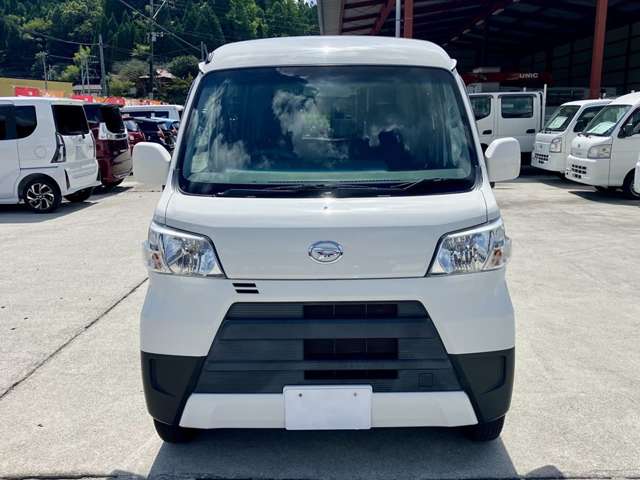 Daihatsu Hijet Cargo 4