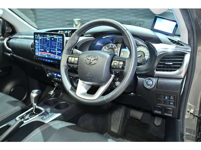 Toyota Hilux 11
